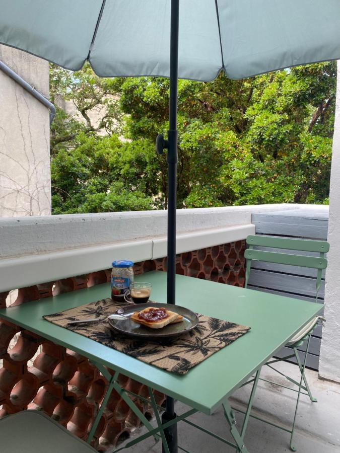 Terrasse, Intra-muros, Climatise Avec Wifi *